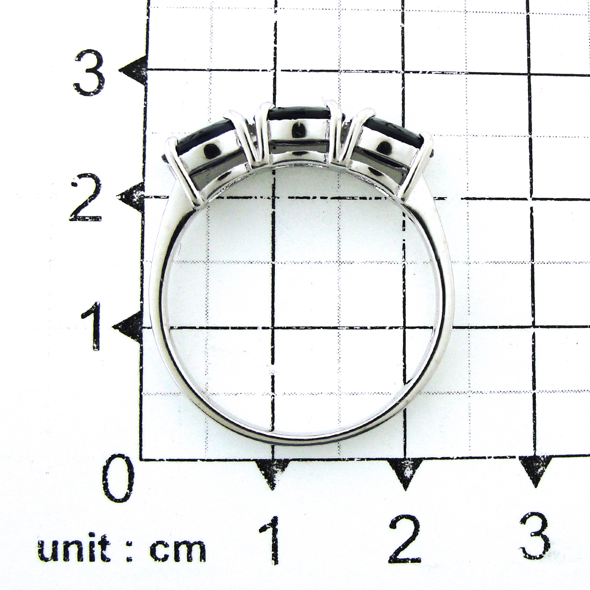 Кольцо с сапфиром из серебра