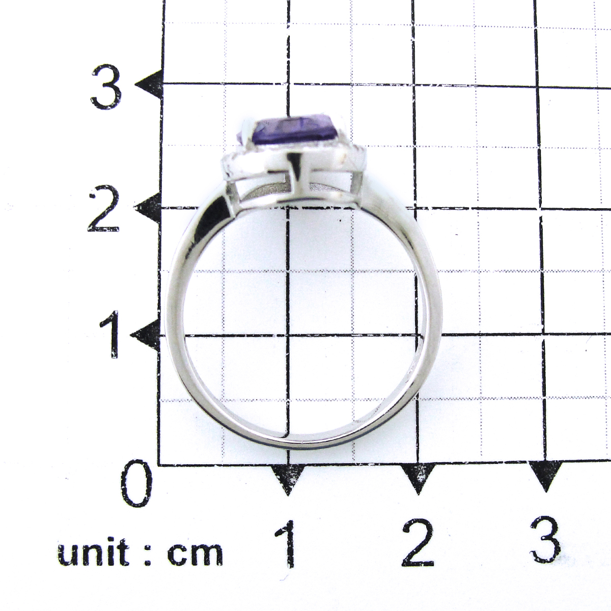 Кольцо с александритом синтетическим и фианитом из Серебра