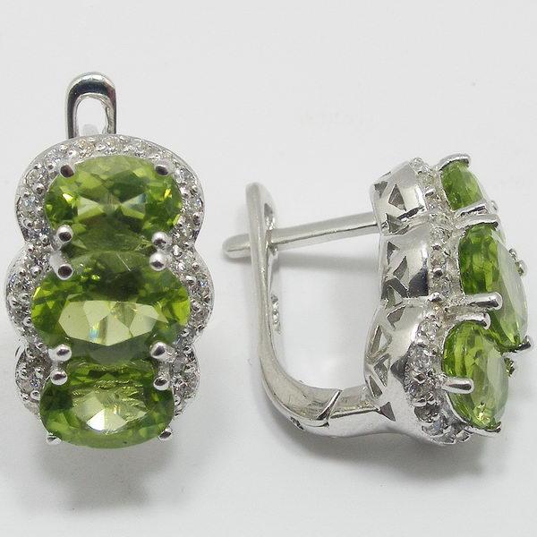 Серьги с фианитом и хризолитом из серебра